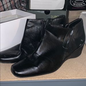 Black boots